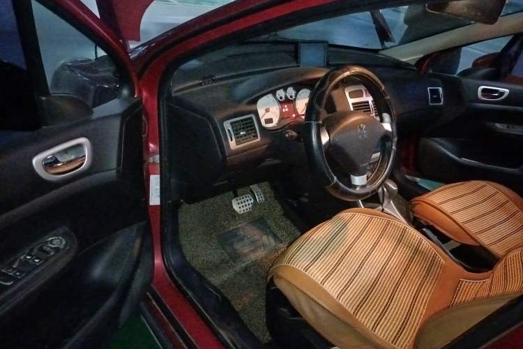 Used Peugeot 307 2013 1.6L Automatic CROSS Driver Seat