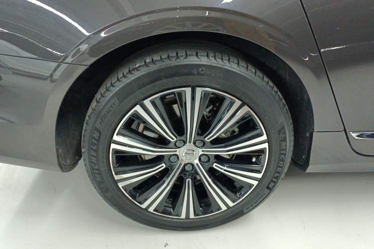 Used Volvo S90 New Energy 2022 T8 eDrive Hybrid Luxury Edition Exterior 5