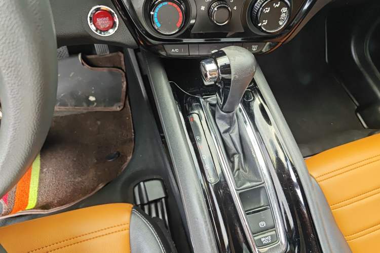 Used Honda Vezel 2016 1.8L CVT Front-Wheel Drive Pioneer Edition
