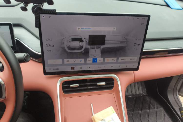 Used Geely Galaxy L6 2025 EM-i 140km Explorer+ Edition
