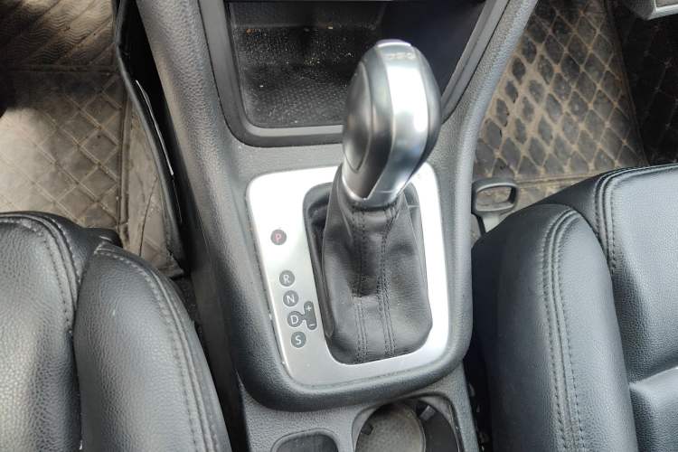 Used Volkswagen Sharan 2016 380TSI Comfort Edition 7-Seater Gear Lever