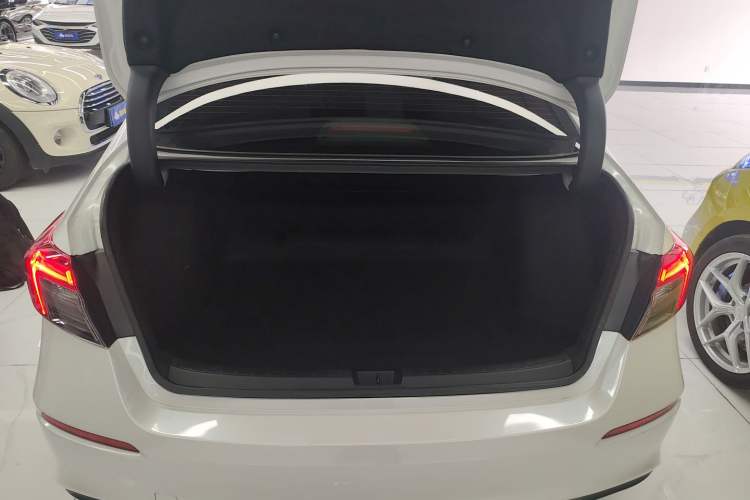 Used Honda Civic 2023 240TURBO CVT Dynamic Edition
