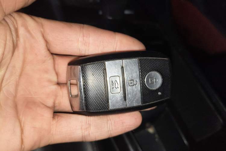 Used Kia K5 2016 1.6T Automatic LUX
