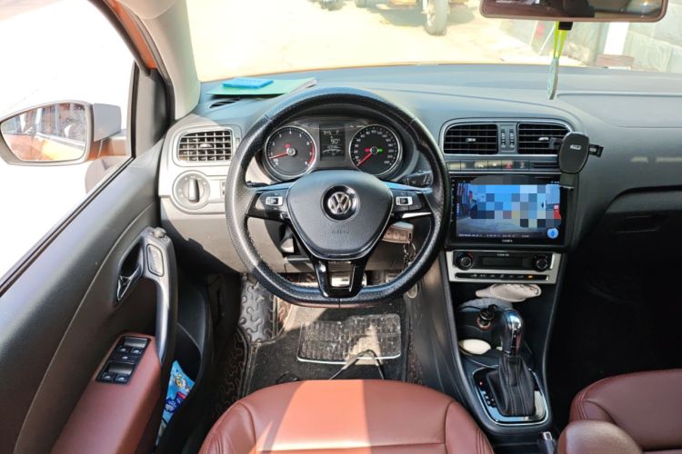 Used Volkswagen Polo 2016 1.6L Cross Polo Automatic