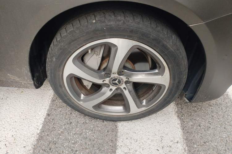 Used Mercedes-Benz E-Class 2019 Restyled E 300 L Sporty and Stylish Edition