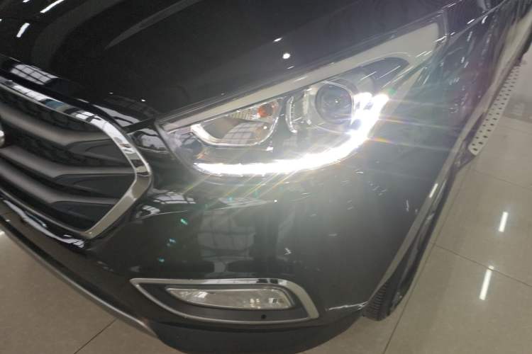 Used Hyundai ix35 2015 2.0L Automatic 2WD Smart Version China V Standard Left Front Headlight