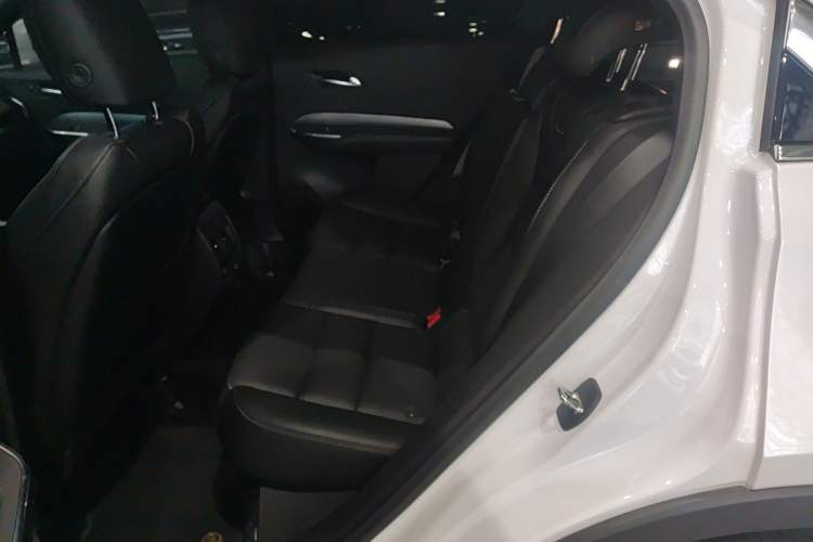 Used Cadillac XT4 2024 28T Two-Wheel-Drive Luxury Version