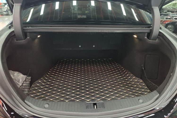 Used Mercedes-Benz S-Class 2018 S 320 L