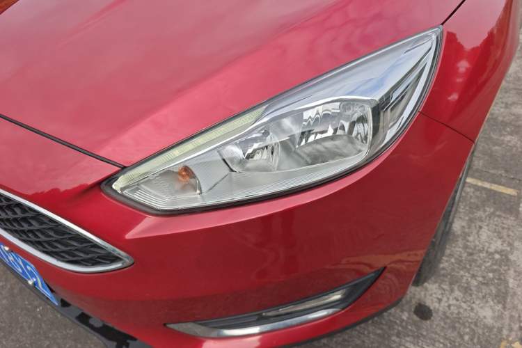 Used Ford Focus 2018 Hatchback Classic EcoBoost 180 Automatic Elite Model
