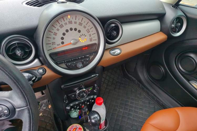 Used MINI 2011 1.6L COOPER Fun
