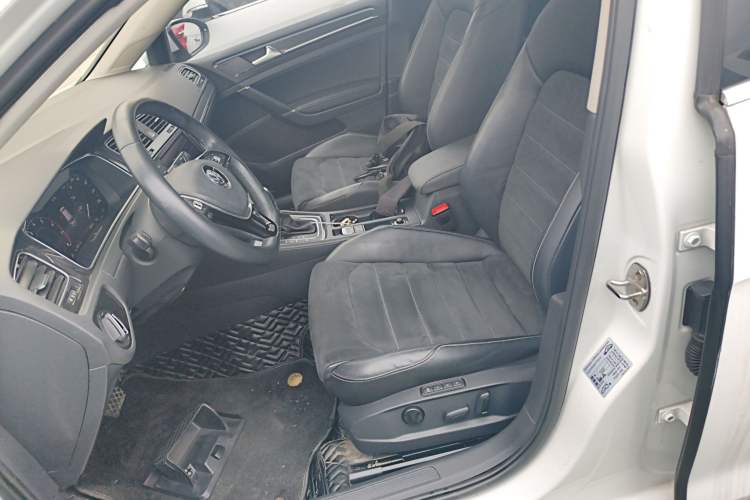 Used Volkswagen Golf 2019 280TSI DSG Luxury Version China VI Standard