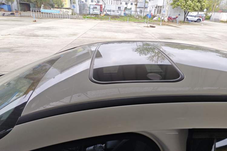 Used Ford Focus 2018 Sedan Classic 1.6L Automatic Trendy SmartDrive Edition Roof