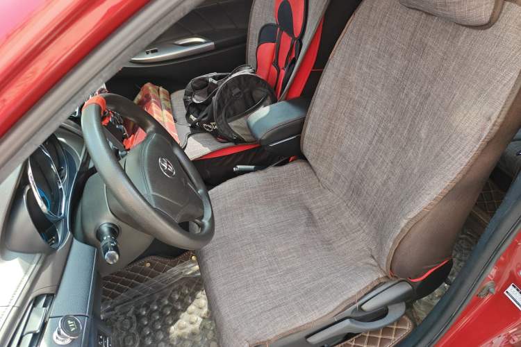 Used Toyota YARiS L Zhi Xuan 2014 1.3E Automatic Charm Edition
