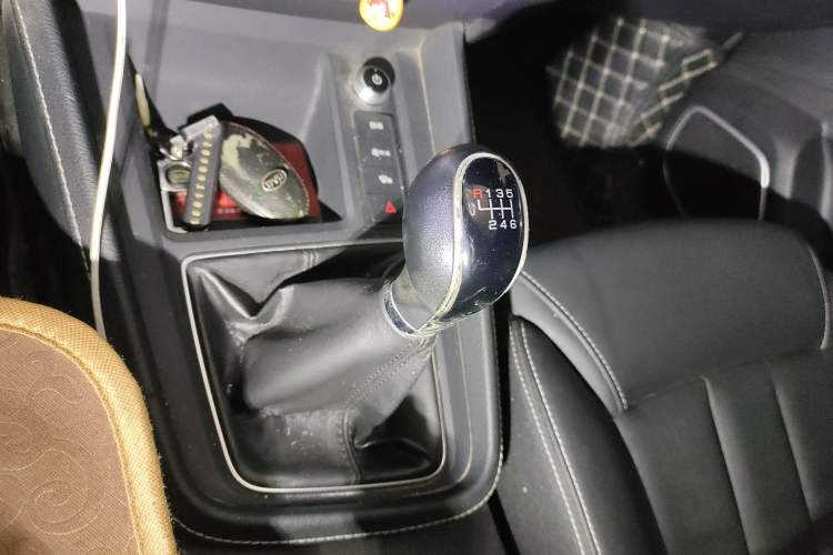 Used BYD Song MAX 2019 1.5T Manual Smart Connect Ruiyi Model 6 Seats China V Standard
