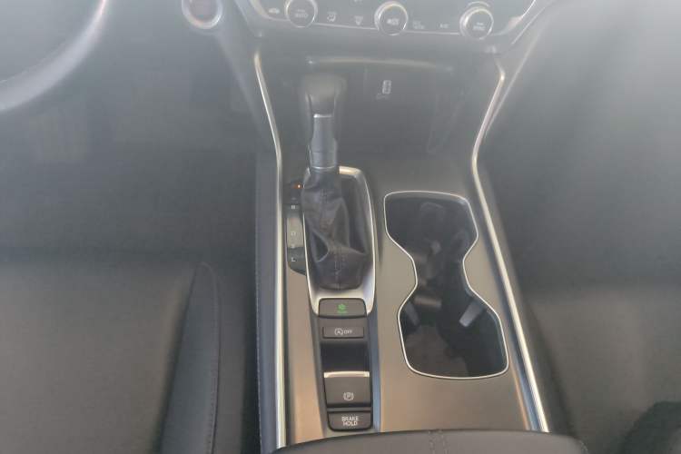 Used Honda Accord 2022 260TURBO Luxury Edition Gear Lever