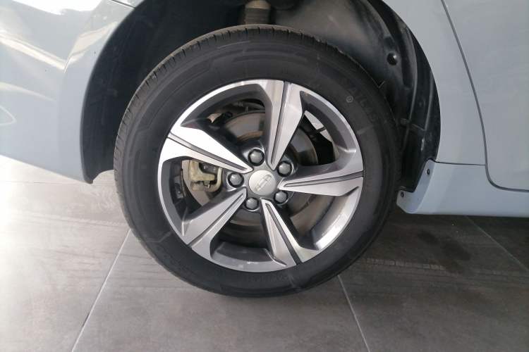 Used Geely Auto Emgrand L HiP 2022 1.5TD-DHT Pro 100KM Super Clean
