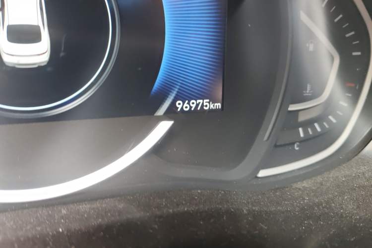 Used Hyundai Lafesta 2019 240TGDi Sport Edition China V standard Odometer Close Up
