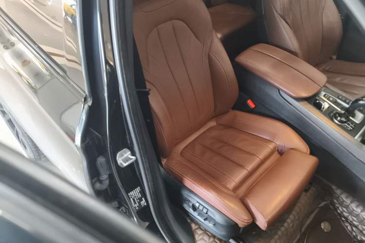 Used BMW X5 2017 xDrive35i Standard Model U.S. Specification
