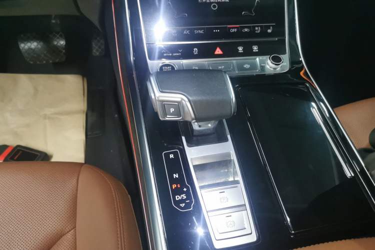 Used Audi Q7 2021 55 TFSI quattro S line Sport model