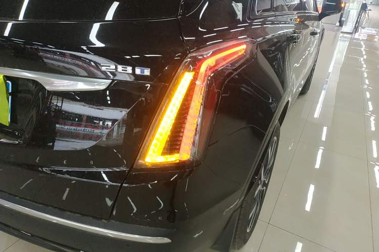 Used Cadillac XT5 2022 2.0T Four-Wheel Drive Platinum Edition
