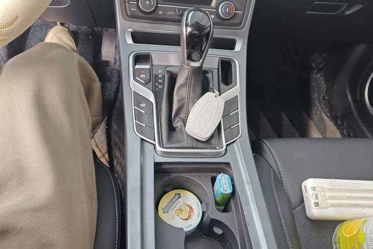 Used Geely Auto Emgrand 2021 UP 1.5L CVT Luxury Model
