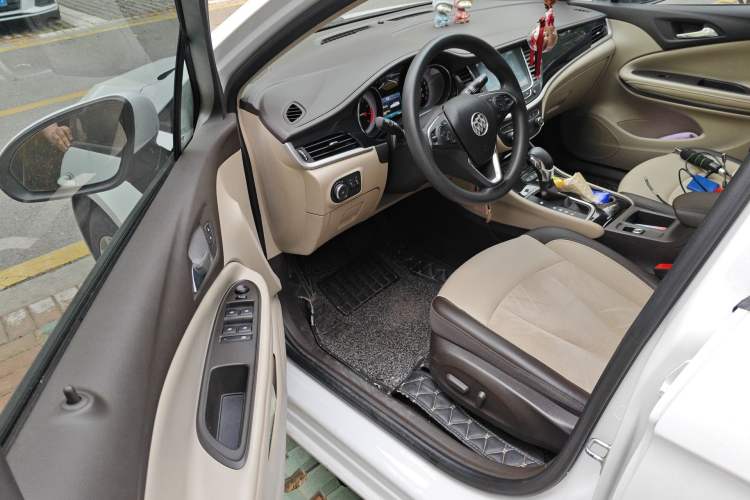 Used Buick Verano 2017 Sedan 15S Automatic Leading Model Driver Seat