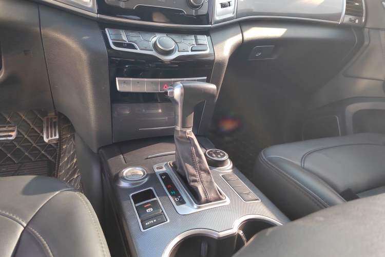 Used Haval H9 2016 2.0T Four-Wheel Drive Luxury 7-Seater
