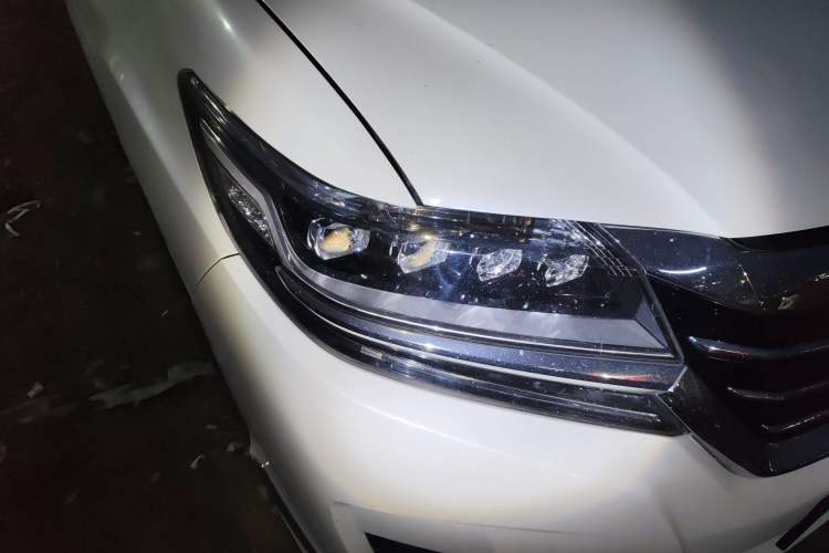 Used Honda Elysion 2016 2.4L Luxury Edition
