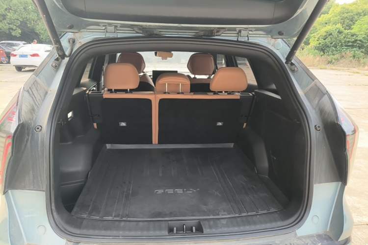 Used Geely Auto FX11 2025 4th Generation 1.5TD DCT Jinxiu
