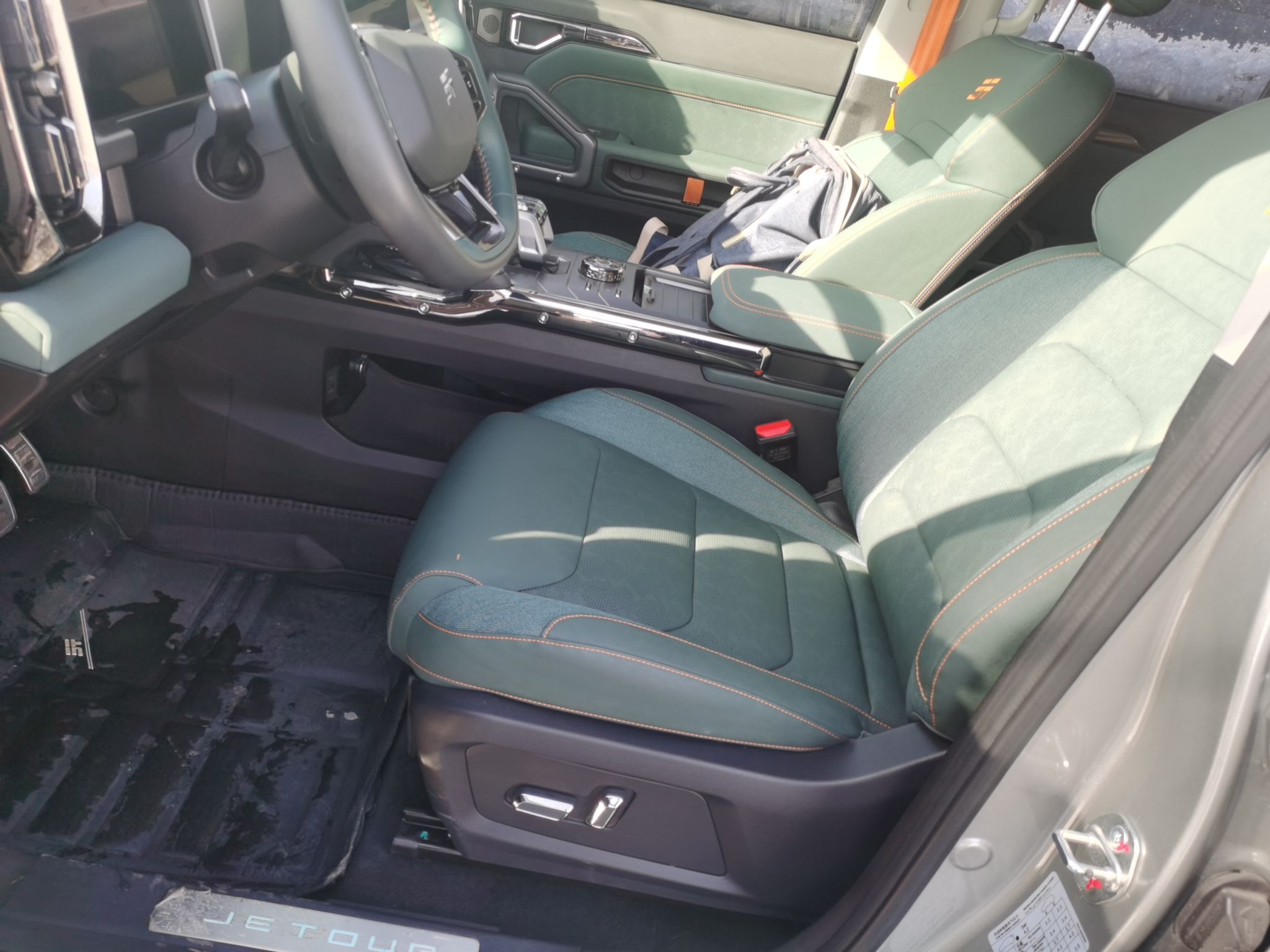 Переднее сиденье в автомобиле