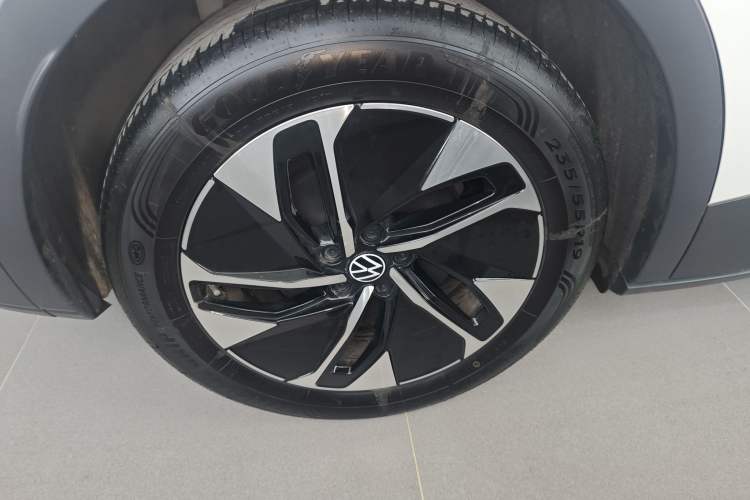 Used Volkswagen ID.4 CROZZ 2025 Pure Edition Exterior 5