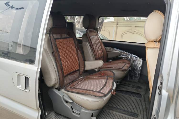 Used FORTHING Lingzhi 2014 M5 Q3 2.0L 7-seat Long-Wheelbase Comfort Version