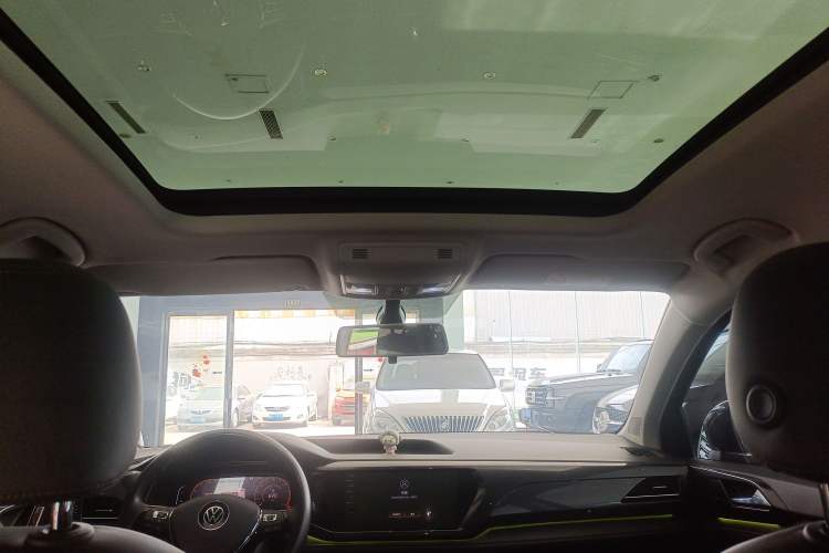 Used Volkswagen Tharu 2021 280TSI Two-Wheel-Drive Luxury Edition