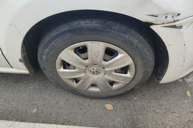 Used Volkswagen Polo 2011 1.4L Manual ZhiLe Edition Right Front Wheel Hub