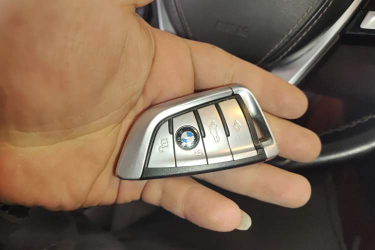 Used BMW 5 Series 2019 Facelifted 525Li Luxury Package Interior 1