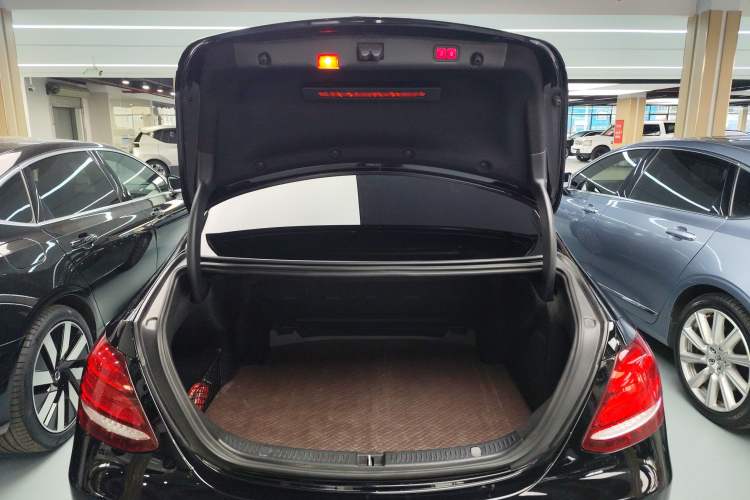 Used Mercedes-Benz E-Class 2020 E 300 L Luxury Model