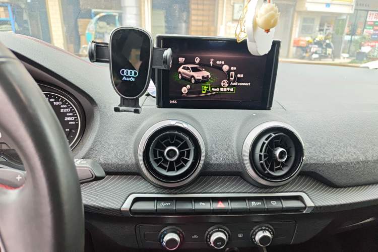 Used Audi Q2L 2022 35 TFSI Progressive Dynamic Edition
