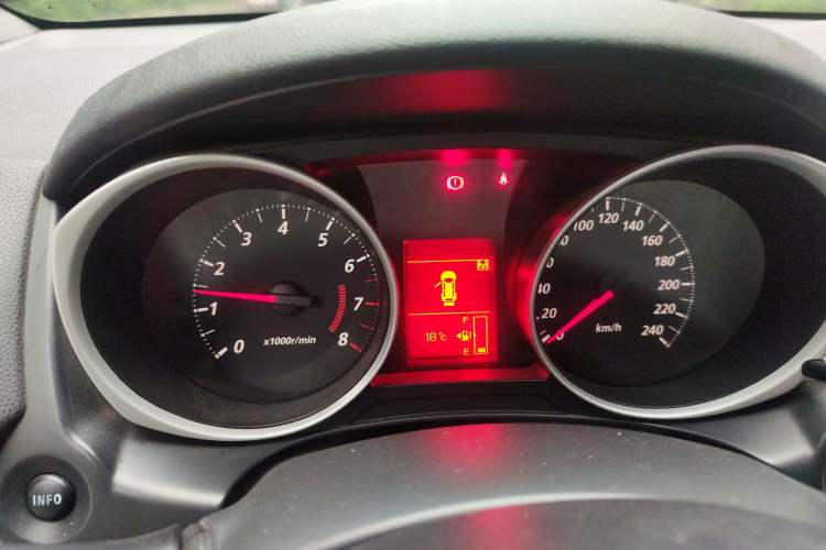 Used Mitsubishi ASX 2013 1.6L Manual Two-Wheel Drive Standard Edition Instrument Cluster