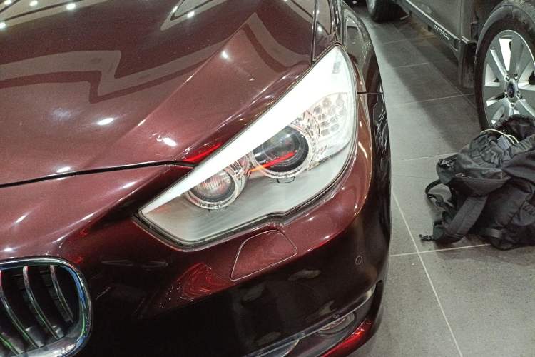 Used BMW 5 Series GT 2014 535i Luxury Edition