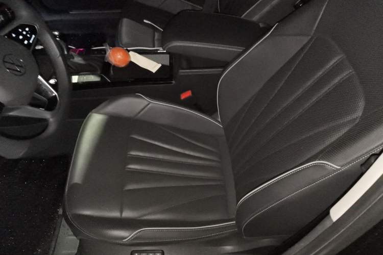 Used Volkswagen Passat 2024 380TSI Luxury Edition
