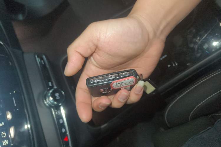 Used Volvo C40 2024 Long-Range PRO Version