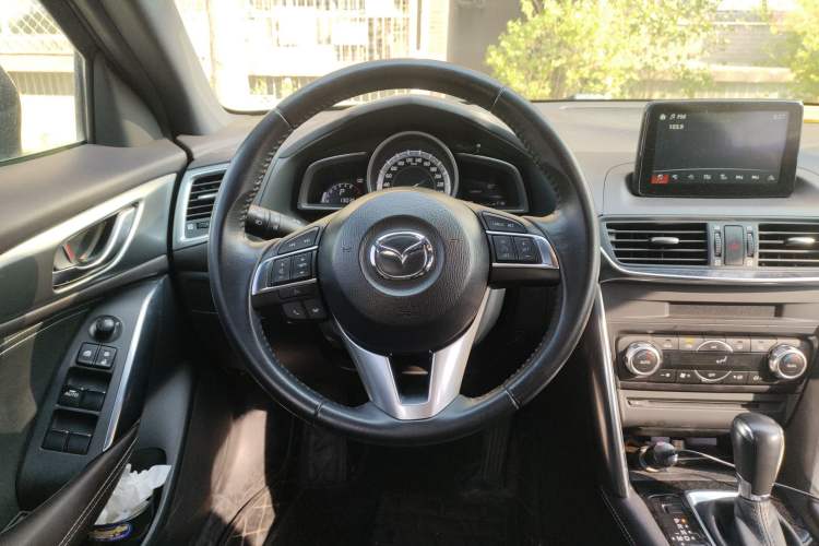 Used Mazda CX-4 2016 2.0L Automatic 2WD Blue Sky Luxury Edition