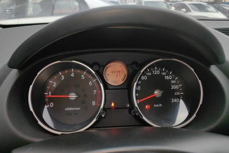 Used Nissan Qashqai 2010 20S Fire 6MT 2WD Odometer Close Up