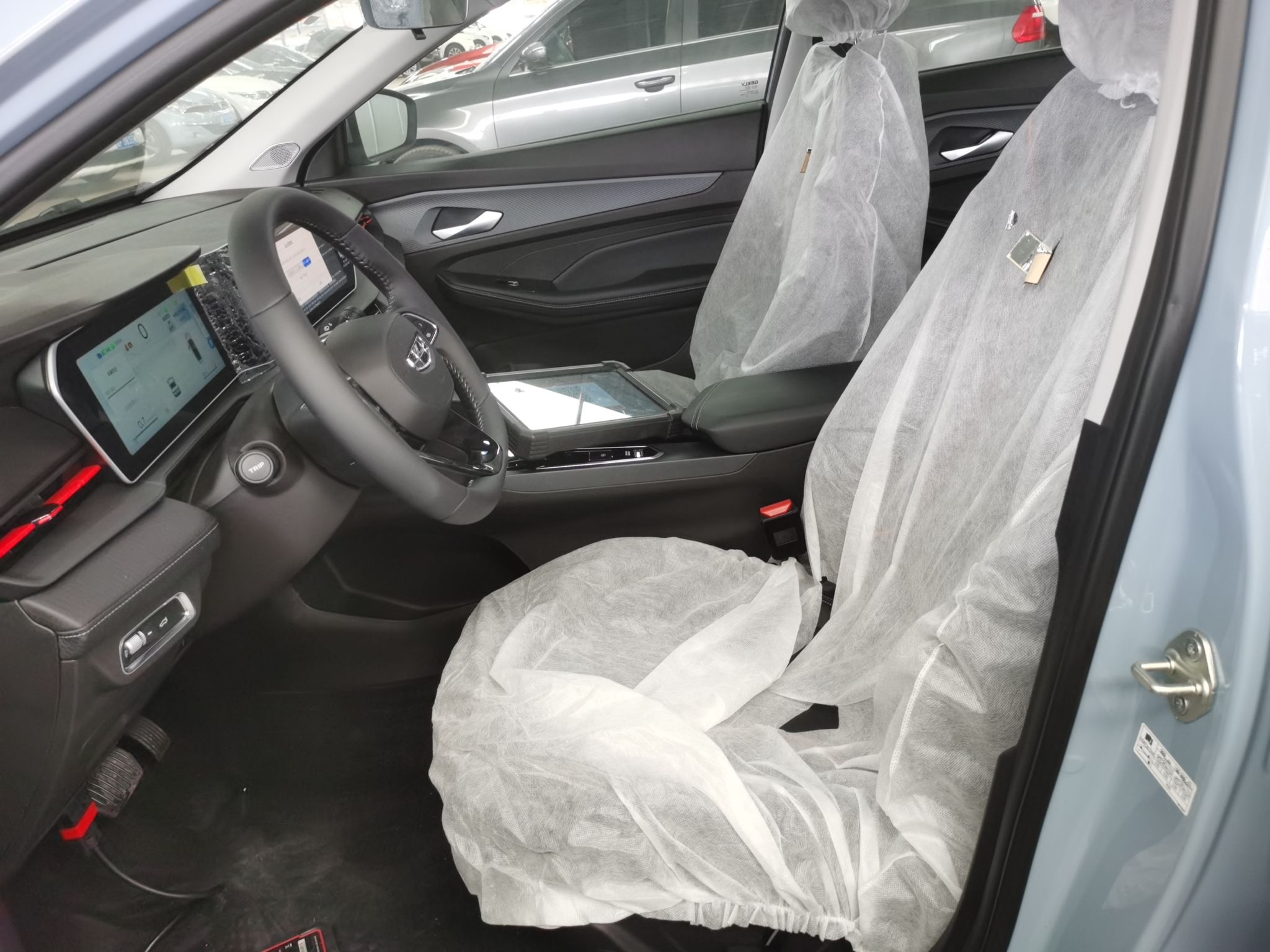 Переднее сиденье в автомобиле