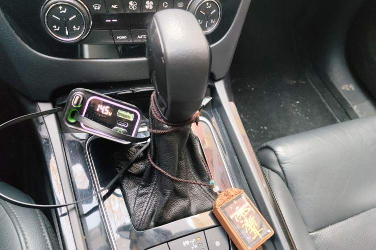 Used Peugeot 508 2015 1.6THP Automatic Prestige Edition Gear Lever