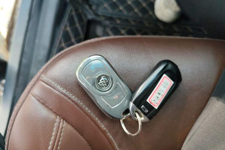 Used Buick GL6 2018 18T 6-Seater Luxury Model
