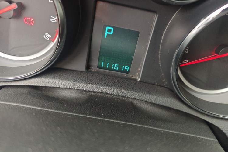 Used Buick Encore 2015 1.4T Automatic Two-Wheel Drive Urban Elite Version