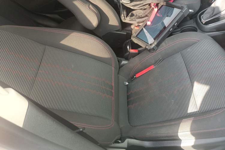 Used Buick Encore 2016 18T Automatic Two-Wheel Drive Urban Leading Edition