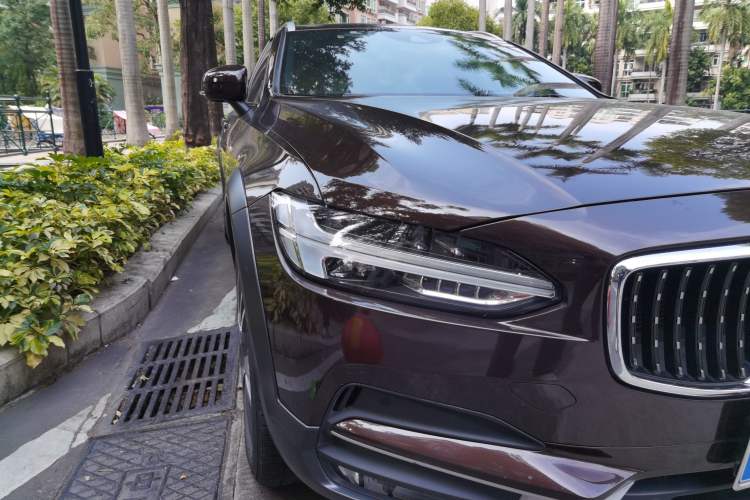 Used Volvo V90 2020 Cross Country T5 AWD Smart Range Edition