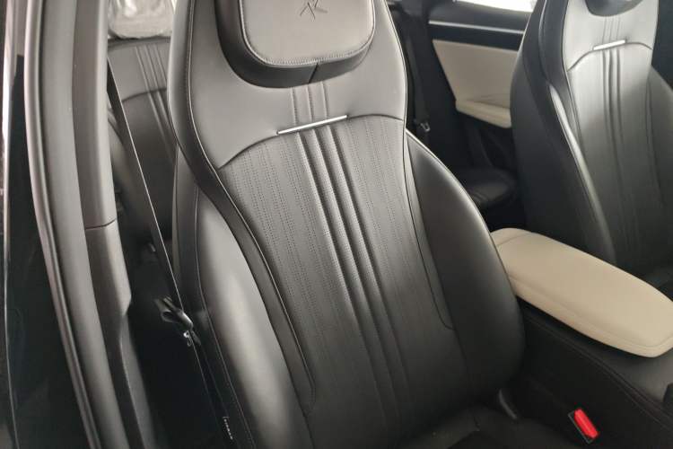 Used Geely Galaxy L7 2024 1.5T 115 km PLUS Dragon Edition
